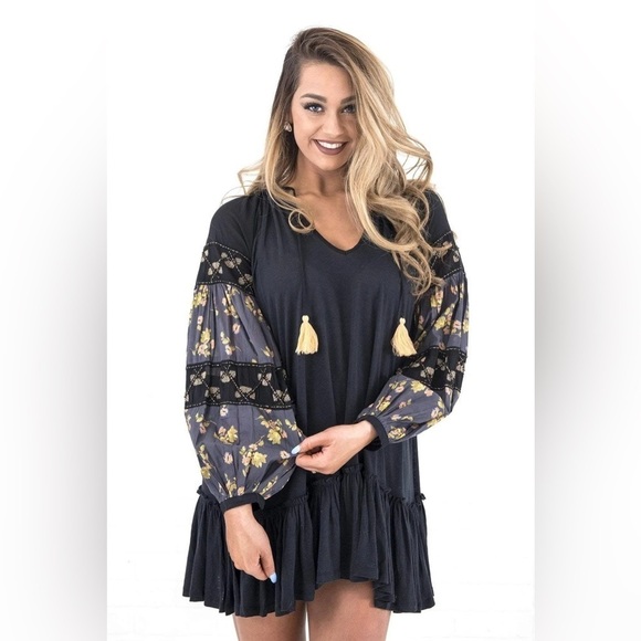 Women’s FREE PEOPLE Mix It Up tunic- Size XS - Picture 2 of 7